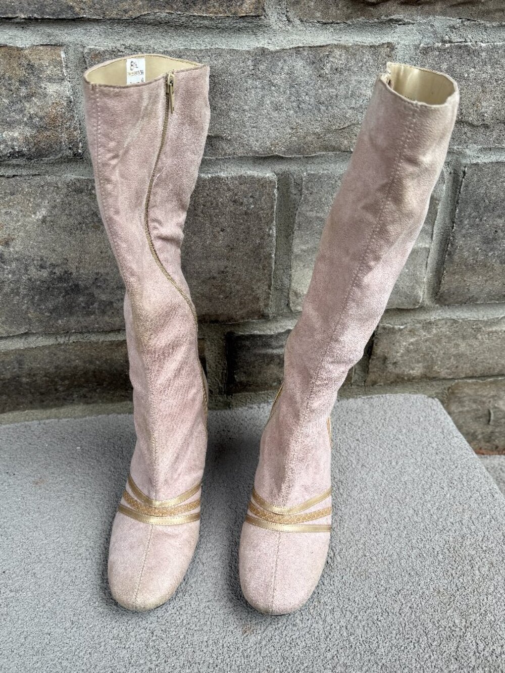 Vintage Y2K Predictions Faux Suede Wedge Boots Taupe Size 8.5